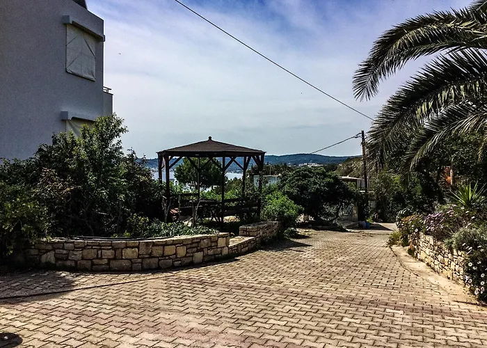 Vasilikos Apartments